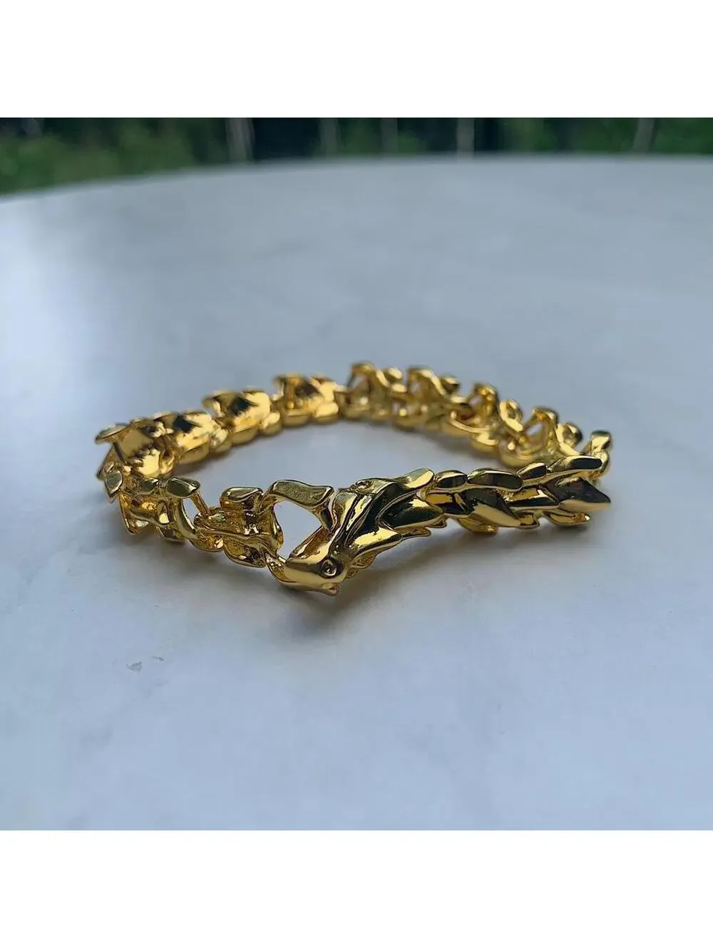 Grunge y2k style Gold dragon scale head bracelet. Comes new. 8 inches length